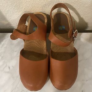 MIA Abba Clogs